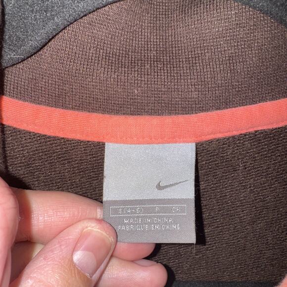 Vintage Y2K Women’s Nike Brown And Silver Zip Up Sweater Size Small - Picture 4 of 6